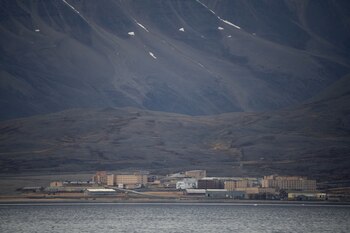 Vista general de Pyramiden desde