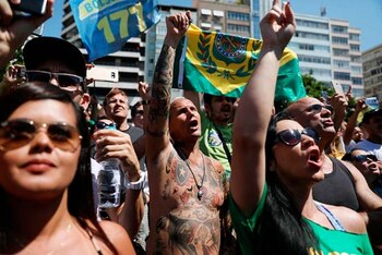 Ex presidiarios participando de una