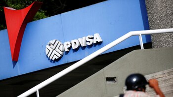 Por el escándalo de corrupción