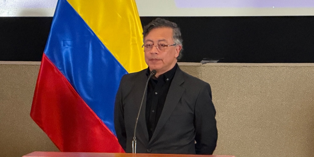 Petro aremetió contra lo que llamó iglesias neoevangélicas: "Hay un conflicto mundial contra la iglesia católica