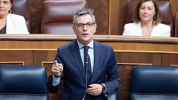 Bolaños asegura que el caso Maricarmen es "un fallo del sistema" y lo achaca a no poder aprobar el escudo antidesahucios