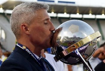 Como entrenador también cosechó de éxitos. REUTERS/Marcelo Endelli