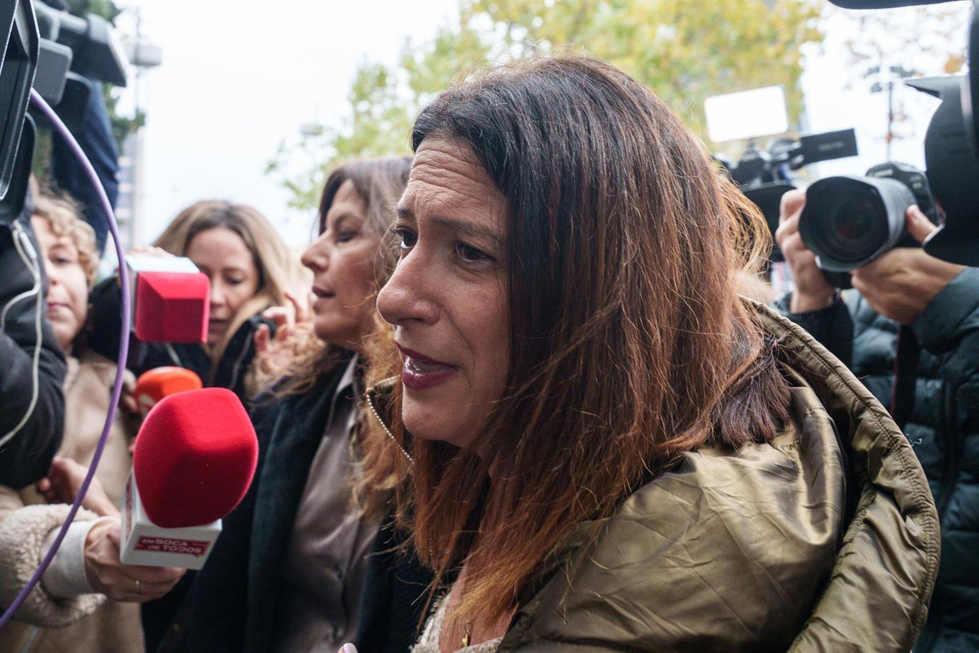 Leire Díez, la 'fontanera' del PSOE, detenida en una operación por contratos públicos bajo sospecha - Infobae