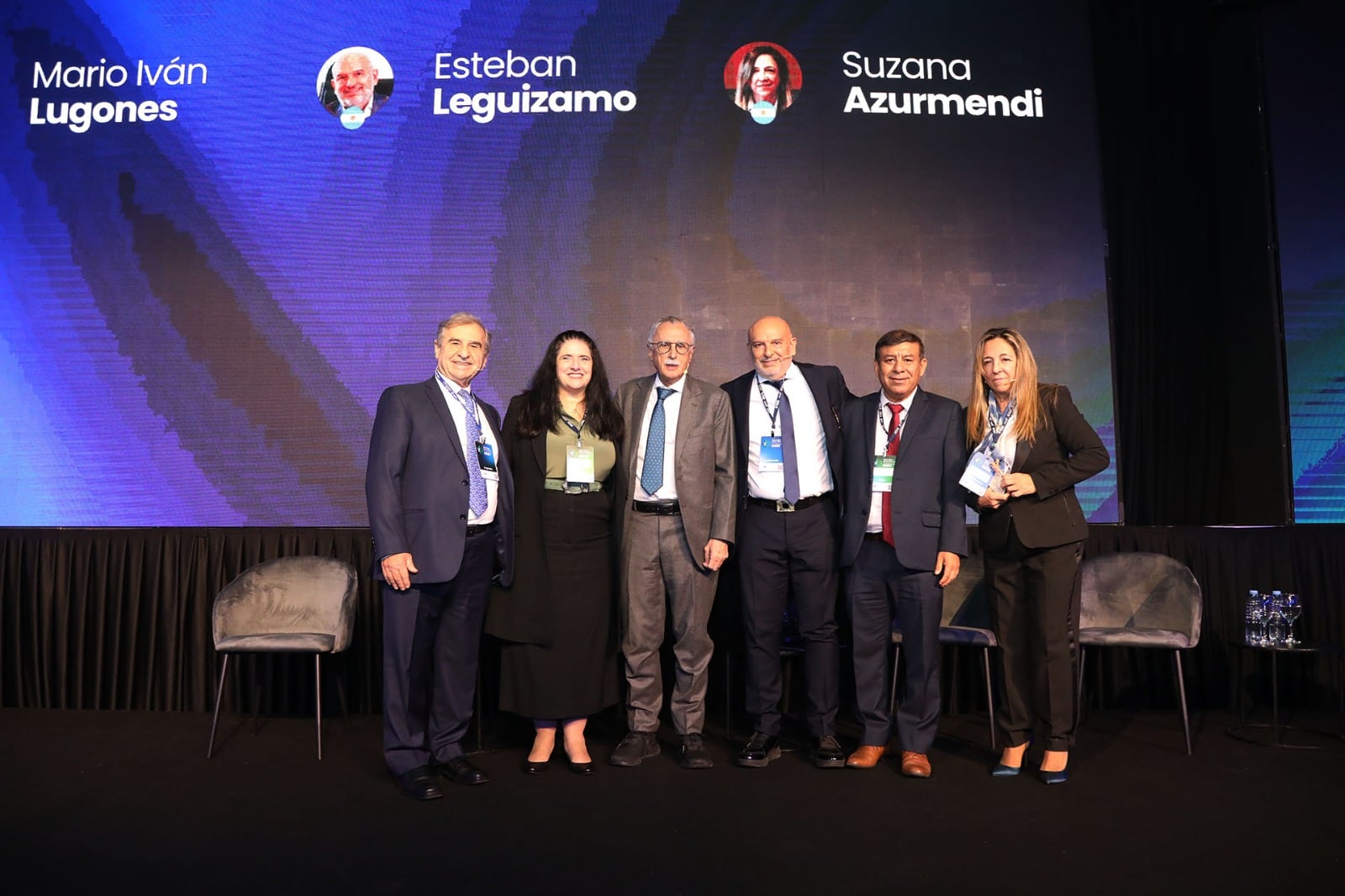 De izquierda a derecha, Dr. Pedro Lylyk, Dra. Sheila Martins, Dr Mario Lugones, ministro de Salud de la Nación, Esteban Leguizamo director de PAMI, Carlos Abanto, neurólogo peruano y Suzana Azurmendi, de la Subsecretaría de Vigilancia Epidemiológica, Información y Estadísticas de Salud