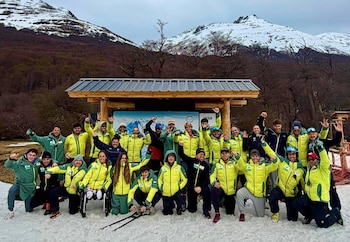 06/10/2026 Foto de familia de los esquiadores de la Real Federación Española de Deportes de Invierno (RFEDI) en la preparación de Ushuaia (Argentina).
SUDAMÉRICA ARGENTINA DEPORTES
PRENSA RFEDI