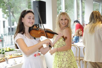La abogada eligió la música