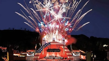 California restringe los fuegos artificiales en el 4 de julio: Long Beach cancela su histórico show y crece la polémica por la transición a drones