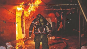 Tragedia en El Salvador: Hombre con trastornos mentales asesina a su sobrino, atacó a su familia e incendio su casa