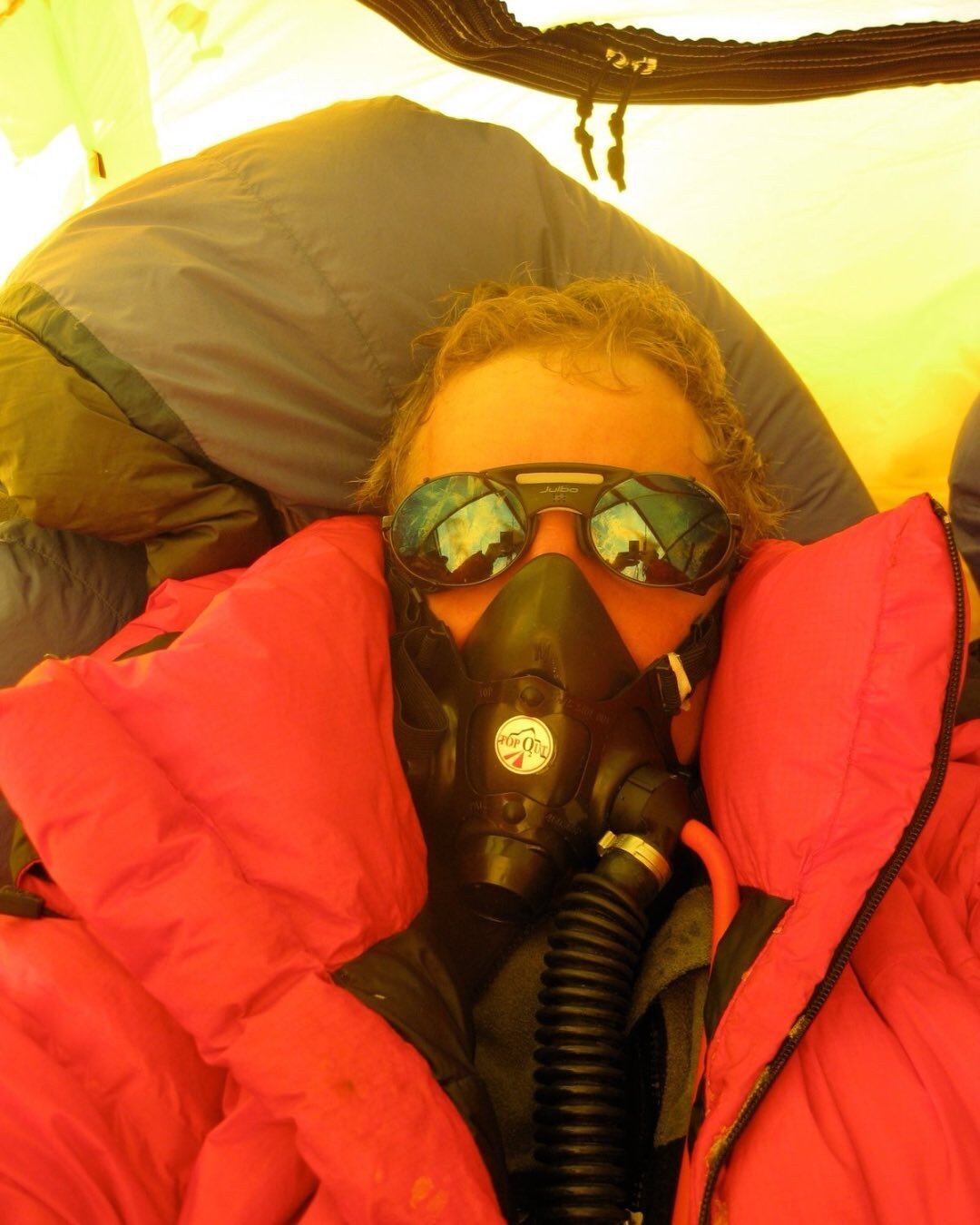 El exastronauta de la NASA es la primera persona en viajar al espacio y alcanzar la cumbre del Monte Everest (Créditos: @astrodocscott/Instagram)