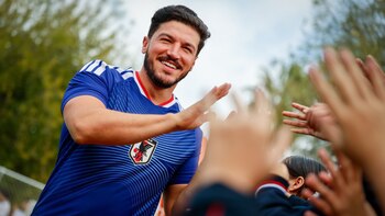 Samuel García es captado preparándose