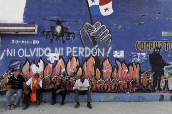 La cifra definitiva de fallecidos durante la invasión de 1989 sigue siendo motivo de debate entre autoridades, organismos internacionales y organizaciones de derechos humanos. REUTERS/Carlos Jasso