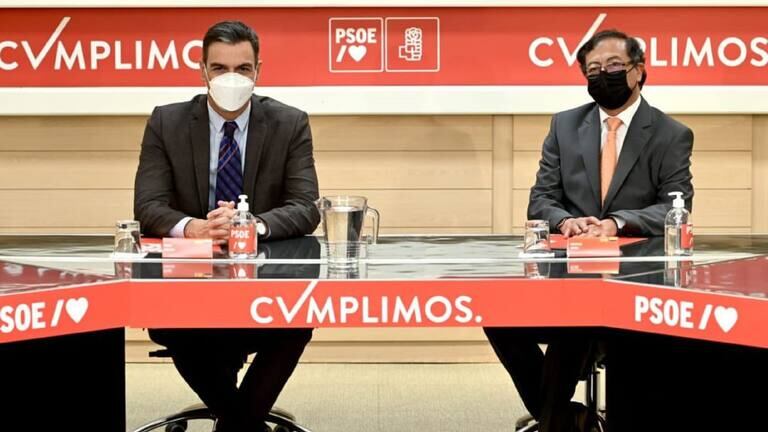 En enero de 2022, Gustavo Petro -entonces candidato presidencial- se reunió con el jefe del Gobierno español, Pedro Sánchez, como parte de su agenda internacional - crédito @petrogustavo/X