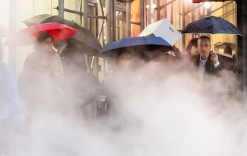 La lluvia sucia podía aparecer en Nueva York porque las precipitaciones arrastraban humo, cenizas y otras partículas de los incendios forestales de Canadá (EFE/EPA)
