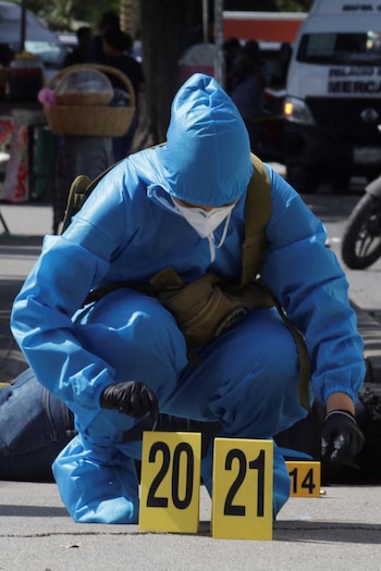 Un motociclista de entre 20