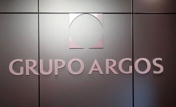 Según indicó el presidente Petro, la empresa Argos “se aglutinó para no entregar las tierras que había despojado” en el Carmen de Bolívar- crédito Luis Jaime Acosta/ Reuters