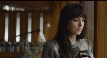 La adaptación cinematográfica de la novela recaudó más de 145 millones de dólares en taquilla bajo la dirección de Michael Showalter -