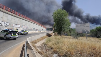 Dos incendios en Madrid suspenden la circulación de trenes cercanías en algunos tramos y afectan la normalidad de la alta velocidad con Barcelona