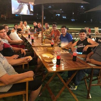 Llevó a sus trabajadores a