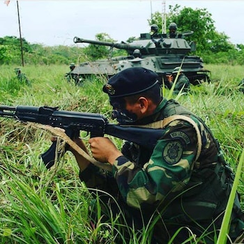 Los militares tienen el monopolio