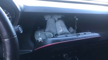 La Guardia Nacional decomisó droga en auto de lujo en Zacatecasy en aeropuerto de Culiacán