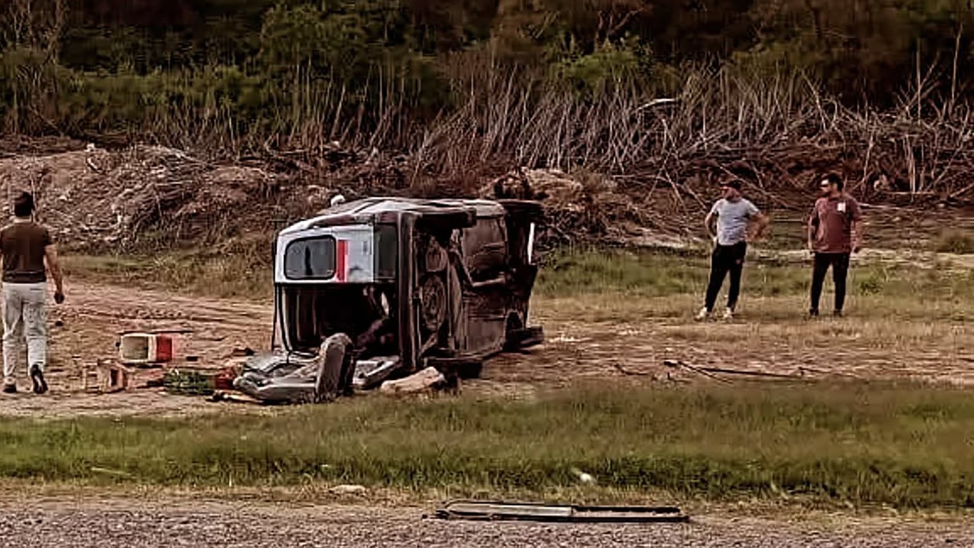 Tres exmilitares del Ejército Argentino murieron y otros tres resultaron heridos en un vuelco en la Ruta Nacional 34, Jujuy (Policía Jujuy)
