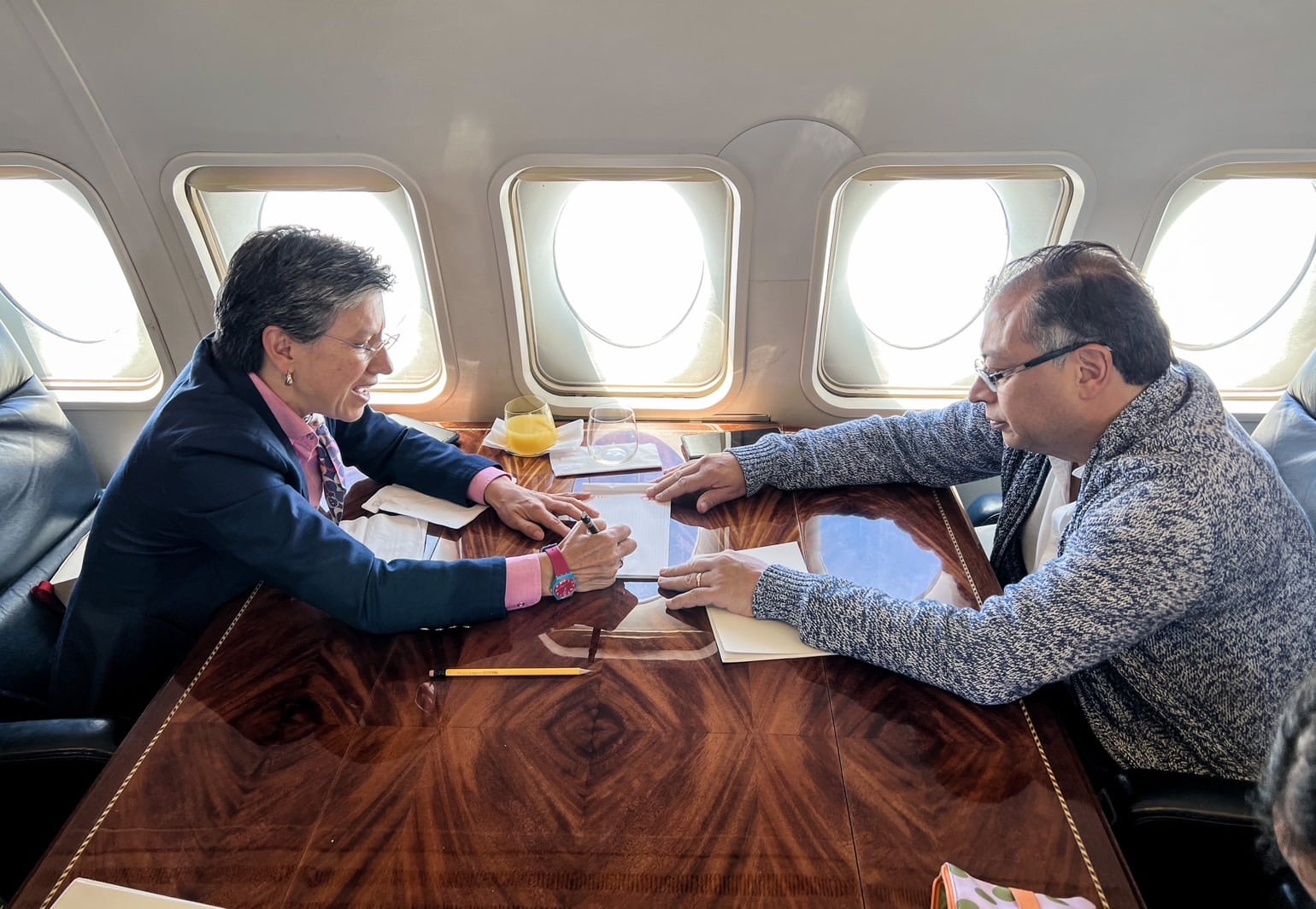Después de abandonar la Alcaldía en 2024, López aumentó sus cuestionamientos contra la administración de Petro - crédito @petrogustavo/X