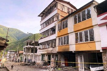 Un carro bomba destruyó la