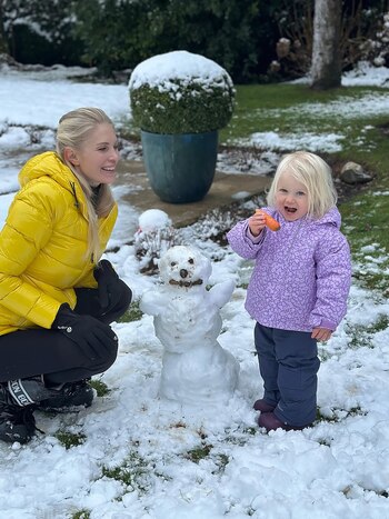 Daniela y la pequeña Elle