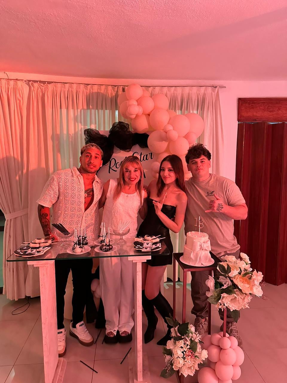 Yao Cabrera en familia