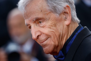 El director desea continuar trabajando