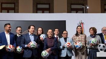Anuncian construcción de 1200 canchas