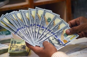 En 2024 el dólar libre