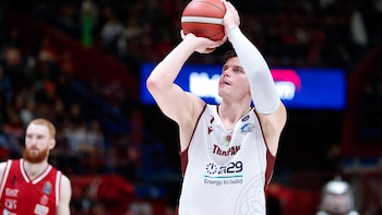 El ala-pívot Amar Alibegovic refuerza