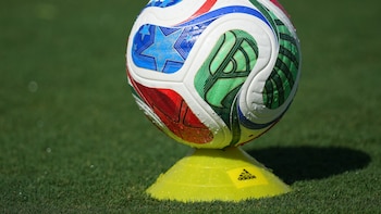 Polémica en el en el Mundial 2026: cómo funciona el chip del balón que podría cambiar los Octavos de Final