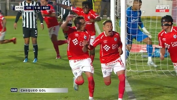Gol de Neri Bandiera con suspenso por intervención VAR en Cienciano vs Botafogo por la ida de octavos de final de la Copa Sudamericana 2026