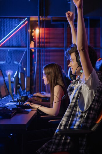 Al tener que cumplir objetivos