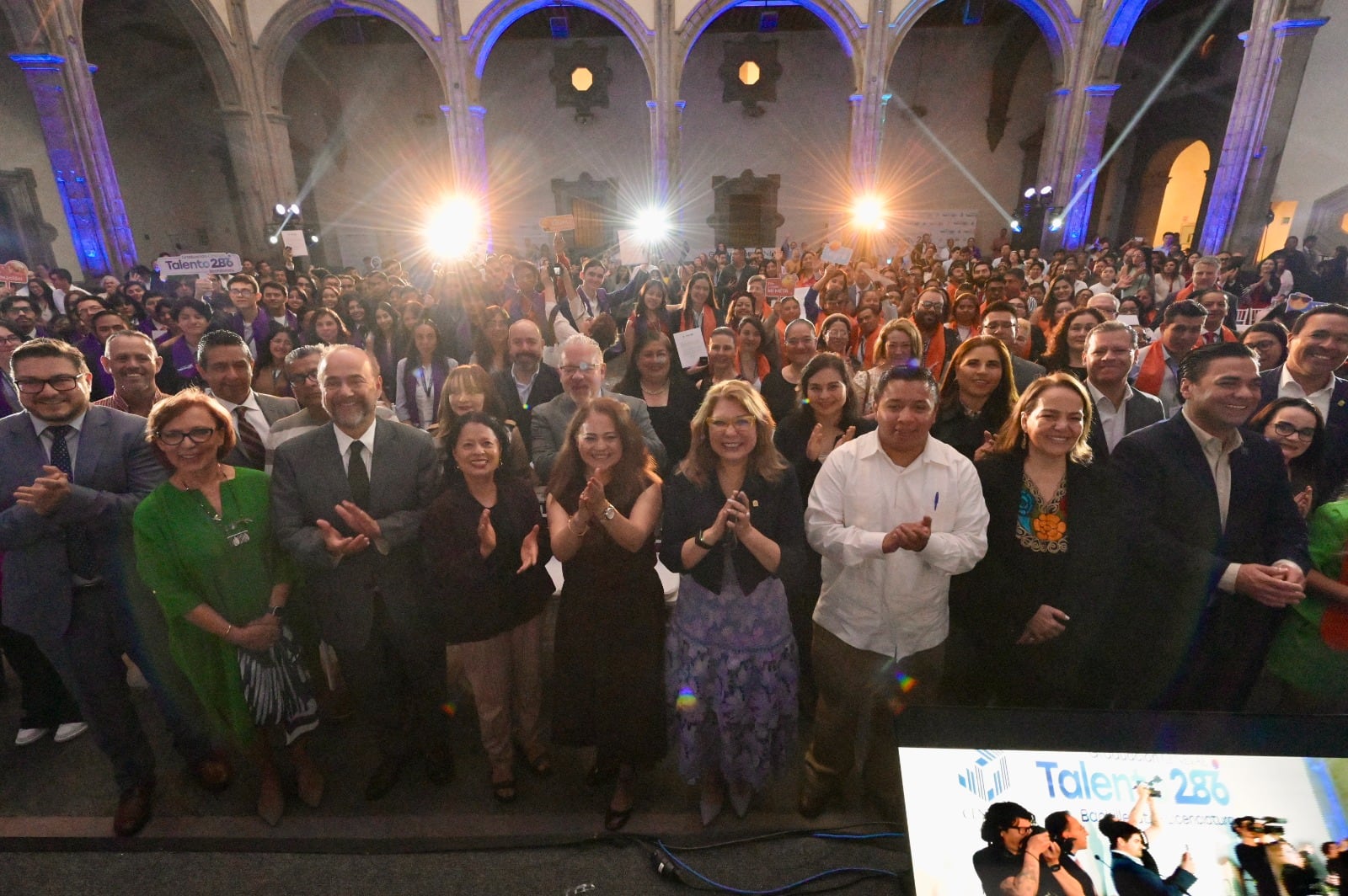 El registro para acreditar el bachillerato mediante el Acuerdo 286 permanece abierto en tres sedes de la CDMX, con disponibilidad del 29 de septiembre al 3 de noviembre de 2025. (Crédito: Ceneval)