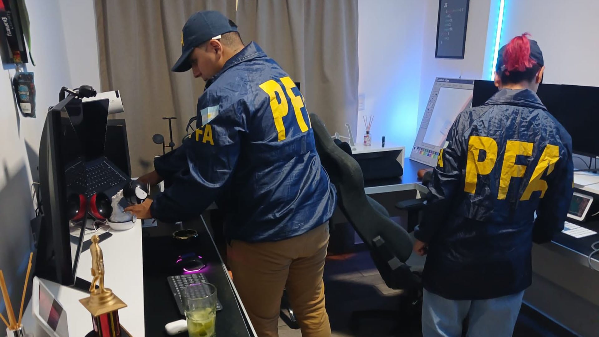 La PFA allana el departamento de Veltri en Ciudadela