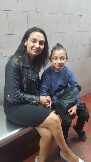 Luminisa Branduse y su hijo