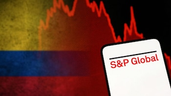 S&P redujo la calificación de Colombia a BB- tras advertir déficits fiscales elevados y aumento de la deuda en los próximos años- crédito REUTERS/Dado Ruvic/VisualesIA
