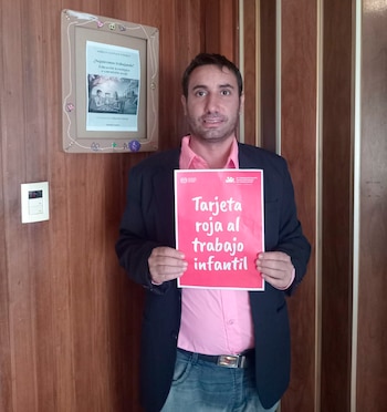Tarjeta roja al trabajo infantil