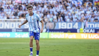 (Crónica) El Málaga remonta al Eibar y se acerca al Castellón en los 'playoffs' de ascenso