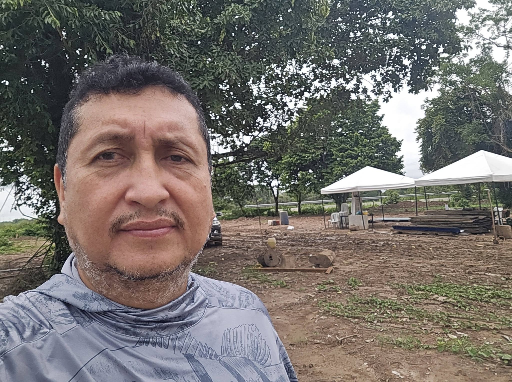 Las autoridades analizan si quienes planearon el ataque utilizaron el contenido en redes ssociales de Jhon Jairo Torres para establecer cuándo permanecía en sufinca La Selvita, donde se registró el hecho - crédito X