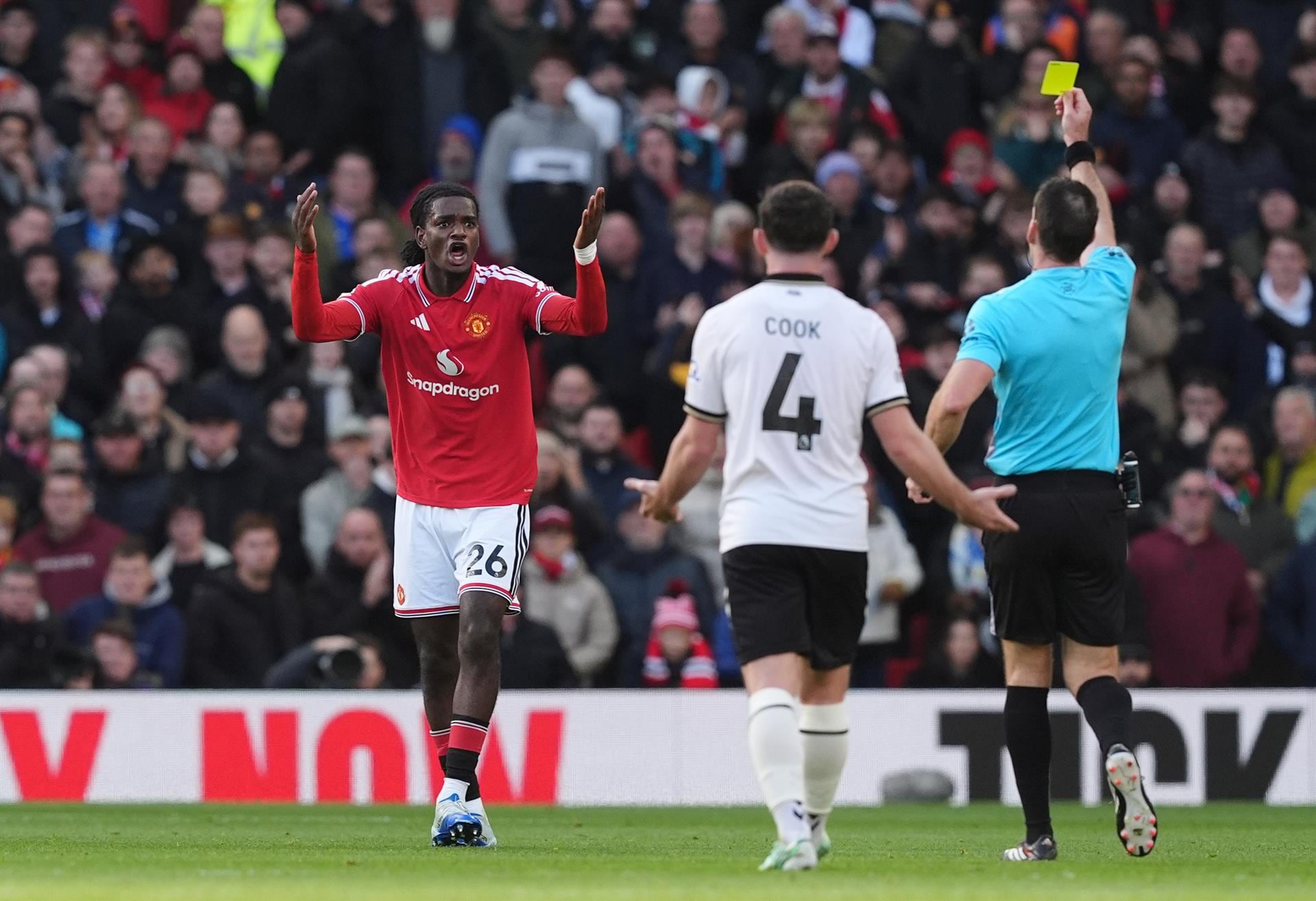 El Bournemouth agrava la crisis del Manchester United y el Liverpool gana al fin en Anfield