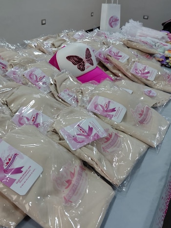 El programa de entrega de brasieres suma cerca de 150 beneficiarias en El Salvador y ha impactado a más de 500 mujeres a nivel regional. (Foto Infoabe / A. Parada)
