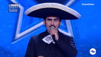 Su presencia escénica emocionó -