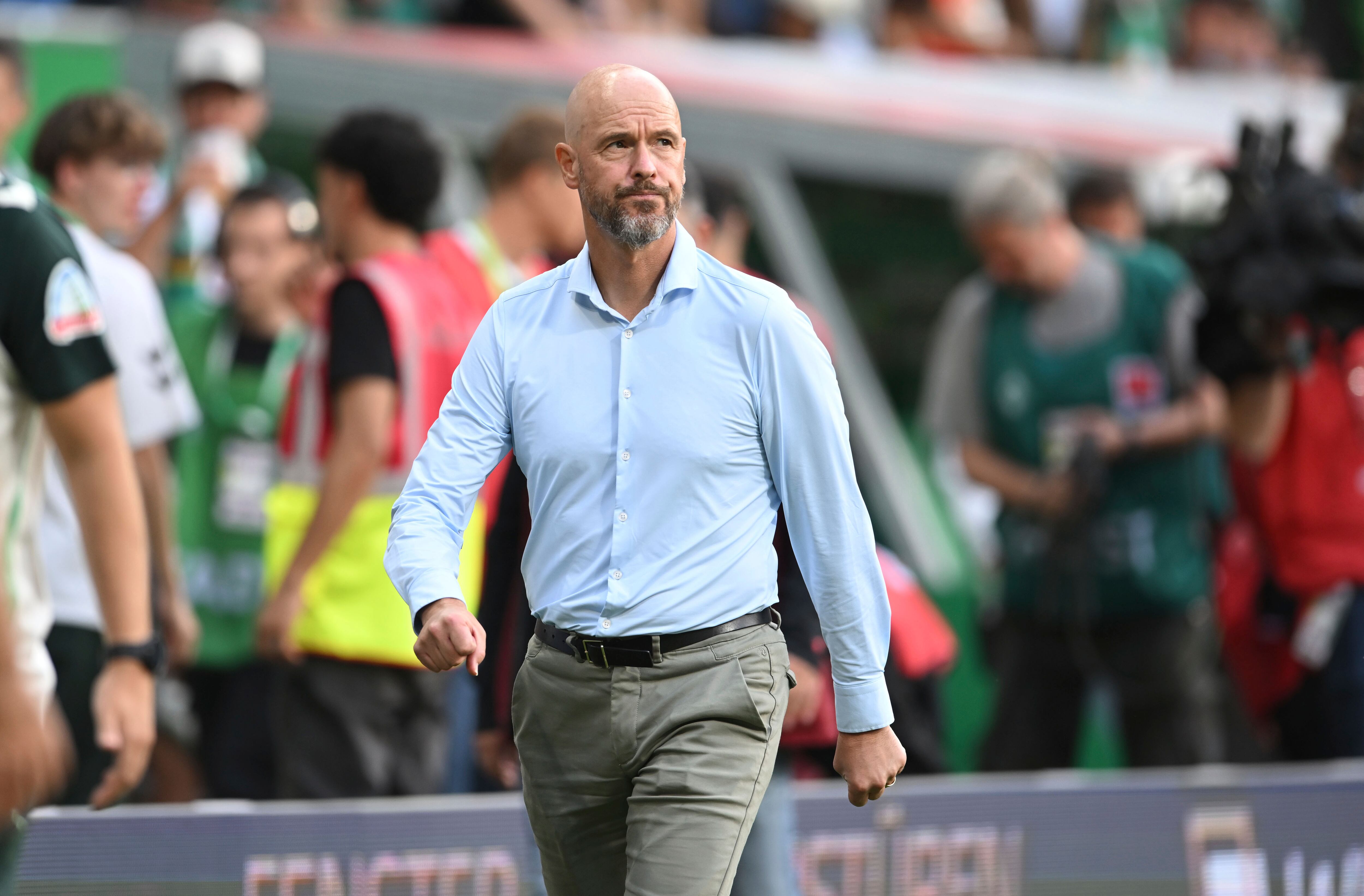 Ten Hag solo dirigió tres partidos con el Leverkusen: una por la Copa de Alemania y dos por la Bundesliga (Crédito: Carmen Jaspersen/dpa via AP)