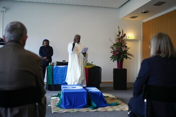 El padre Stephen, de la