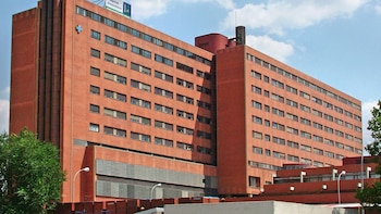 El incendio originado en el colchón de un piso de Guadalajara deja dos afectados por inhalación de humo