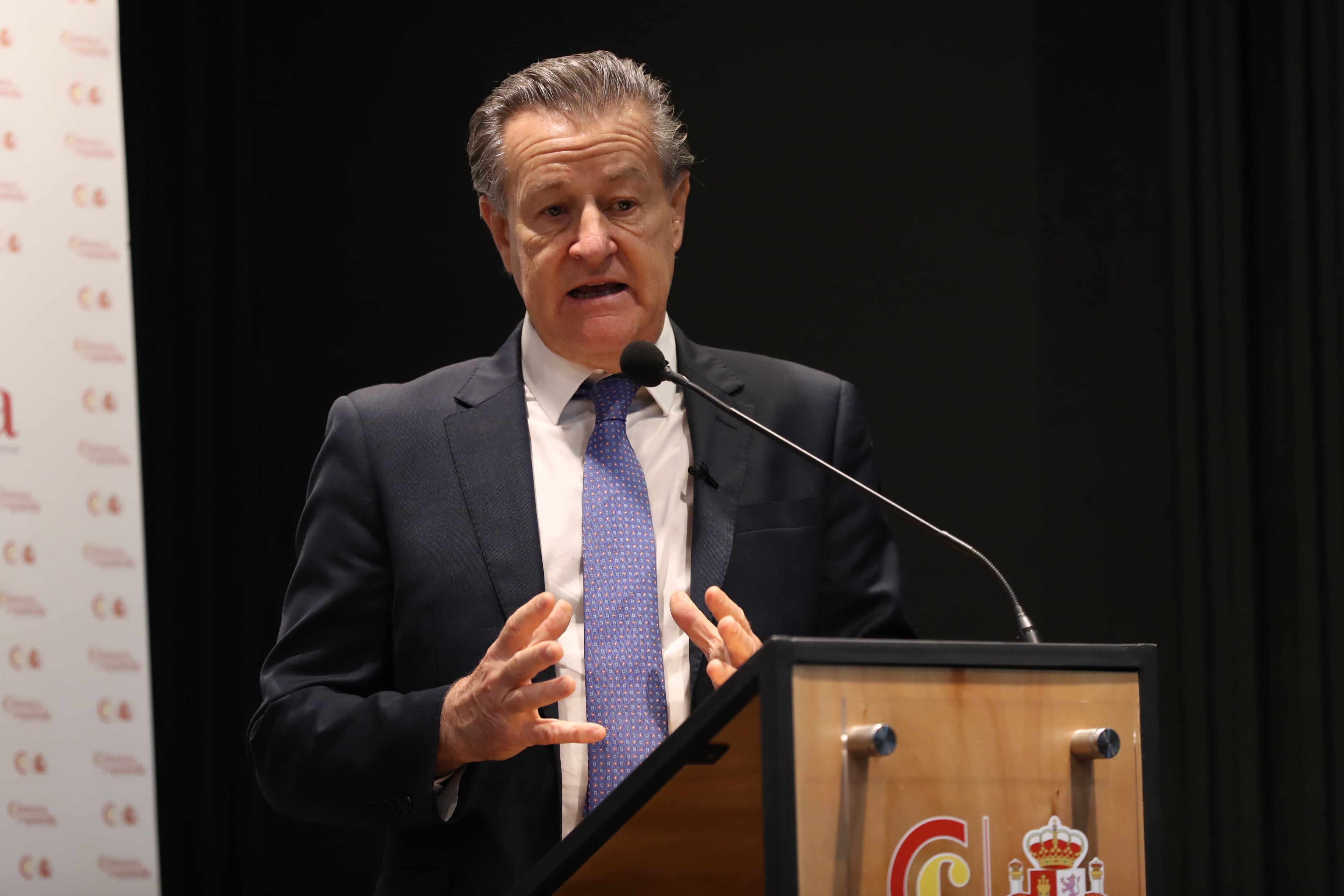 El diputado y representante nacional por Maldonado Gabriel Gurméndez, del Partido Colorado, durante una rueda de prensa (EFE/ Alejandro Prieto/Archivo)